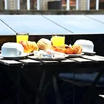 Hotel Girassol